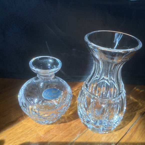 Two Miniature Cut Glass Vases - Picture 2 of 11